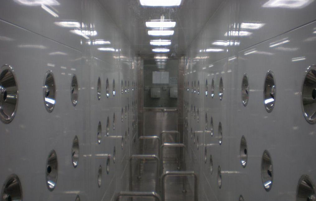 air shower room.jpg